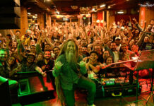 El debut de Mike Love en Chile