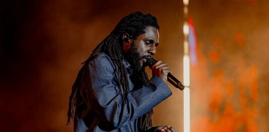 Chronixx announced his new exile album during his show at Reggae Land
