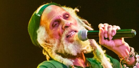 Cedric Myton continued singing despite his health problem