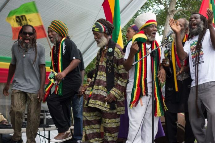 Los Rastafari de Jamaica cuestionaron los dichos de la ministra de Cultura, Olivia Grange.
