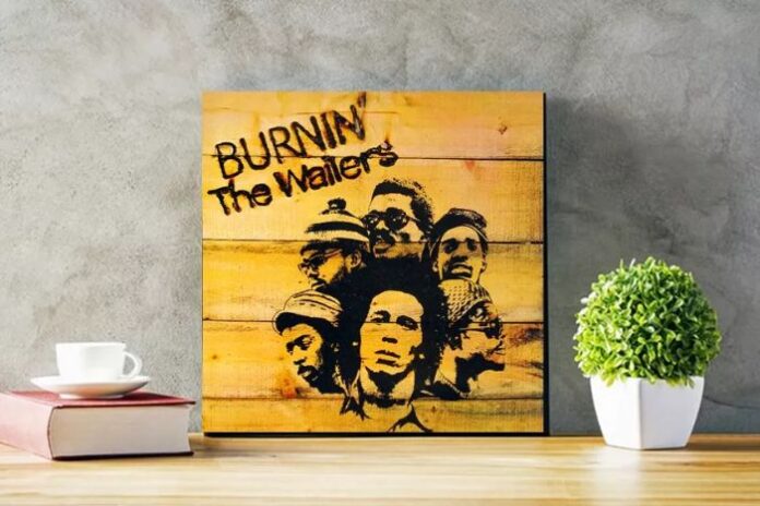 Burnin' fue el último álbum en reunir a Bob, Peter y Bunny.