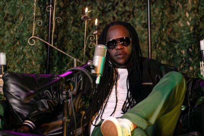 Kafu Banton retorna a Chile